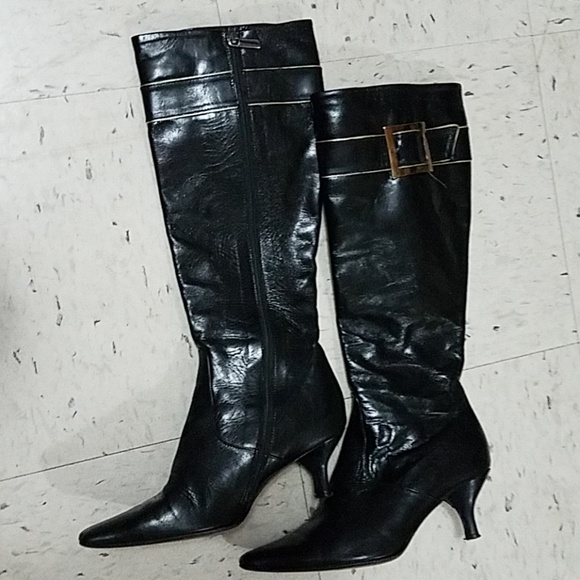 BCBG MAXAZRIA Boots - Picture 1 of 8